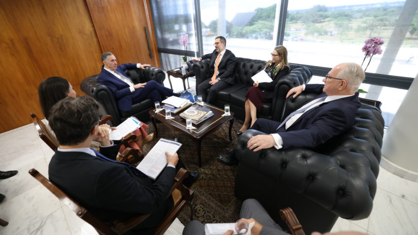 STF discute com CGU medidas contra fraudes no INSS