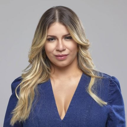 Ação com carro e violão de Marília Mendonça destina fundos para instituto da cantora