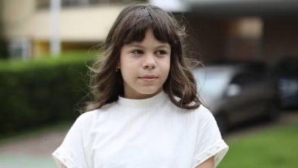 Com tumor no cérebro, atriz mirim do SBT tem piora após novas paradas cardíacas