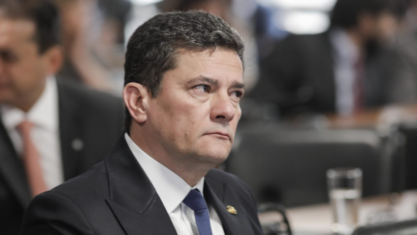 Moro rebate críticas de ministro sobre fraudes no INSS