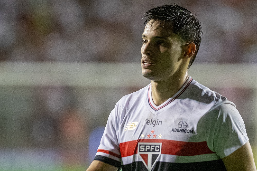 Bobadilla é intimado a depor após ser acusado de chamar rival de ‘venezuelano morto de fome’