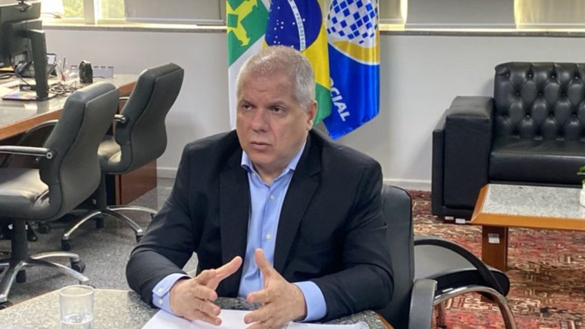 “Foi um susto”, diz ex-presidente do INSS sobre operação da PF