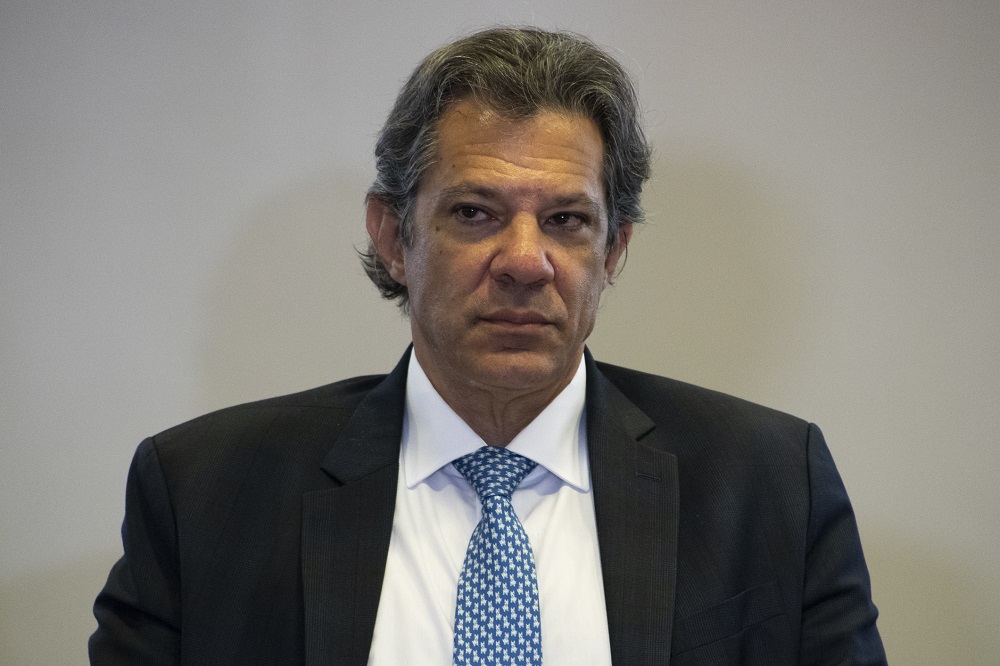 Ministério da Fazenda diz que governo resgatará R$ 1,4 bilhão de fundos para compensar recuo do IOF