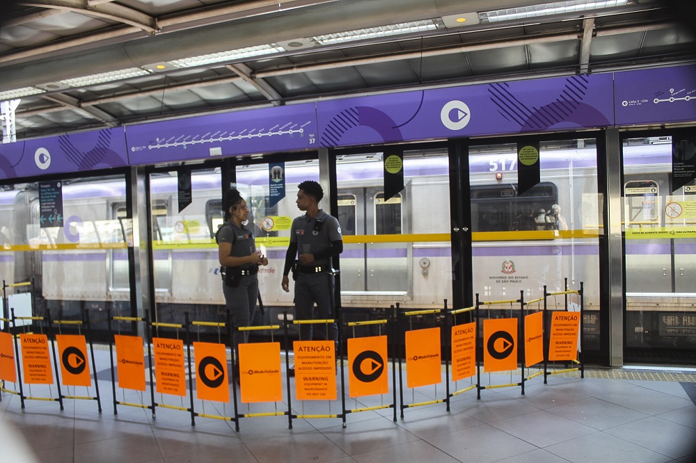 Sistema de portas de plataforma da Linha 5-Lilás existe desde 2022 
