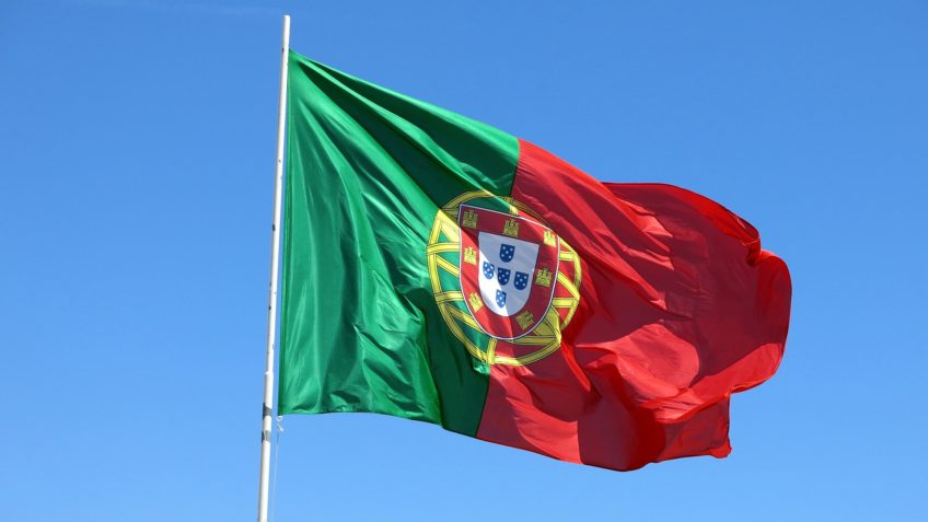 Portugal arrecada R$ 528 mi com taxas de imigrantes em 1 ano