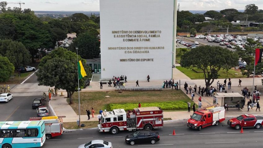 Justiça mantém preso acusado de tentar explodir bomba em ministério