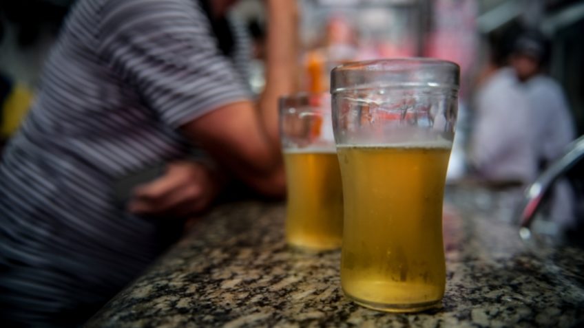 Brasileiros dizem ter reduzido o consumo de álcool, mostra pesquisa
