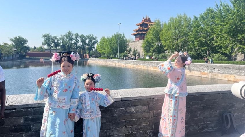 Saiba o que é o hanfu, estilo que viralizou entre jovens chinesas