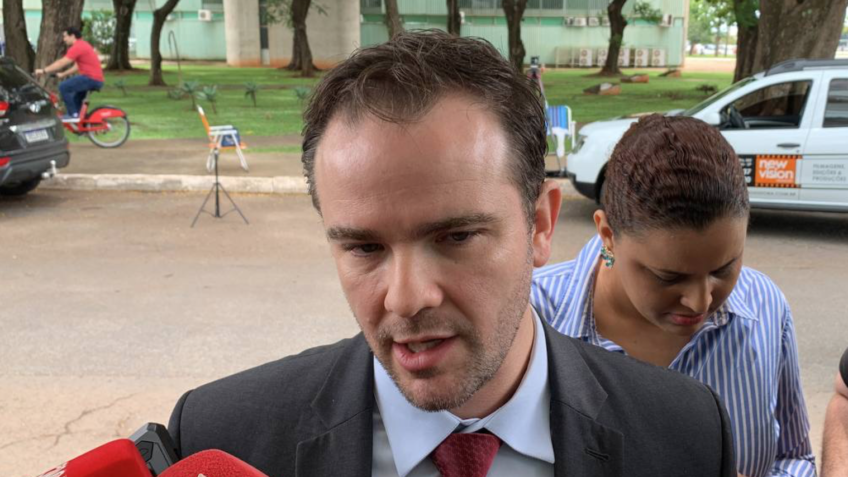 Governo enviará projeto que dá R$ 15 bi com venda de petróleo
