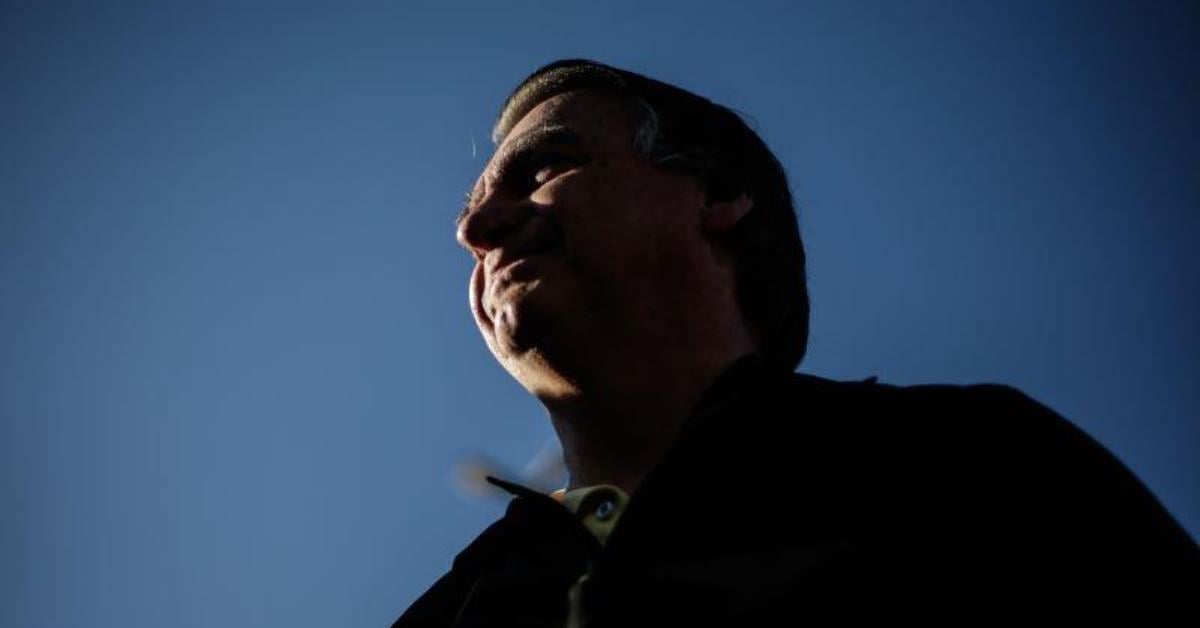 Bolsonaro diz que discutiu estado de sítio porque TSE "fechou a porta"