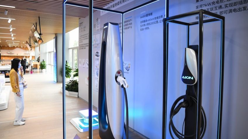 Infra para recarga de carros elétricos avança 48% na China