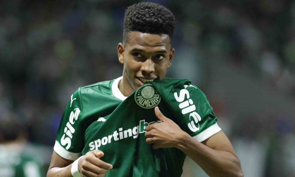 Estevão dá show, marca duas vezes e classifica Palmeiras na Copa do Brasil