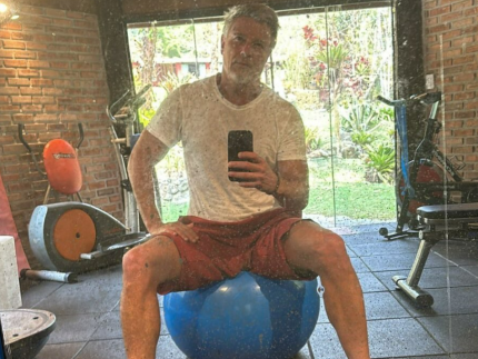 Marcello Novaes detalha rotina para manter físico e cita pais como referência