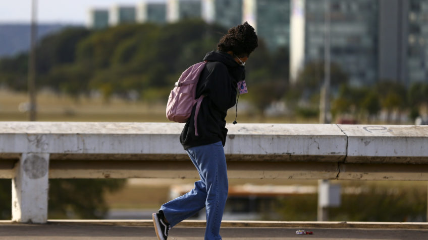 Com previsão de frio, Distrito Federal registra sensação de 9 °C