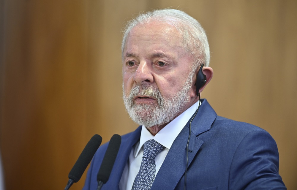 Governo Lula arma ofensiva para rebater efeito do vídeo de Nikolas Ferreira sobre fraude no INSS