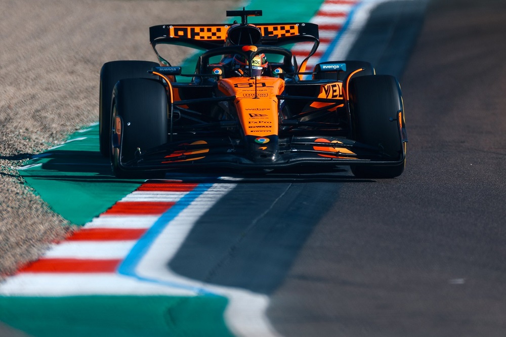 Piastri e McLaren dominam treinos livres do GP da Emilia-Romana de F1