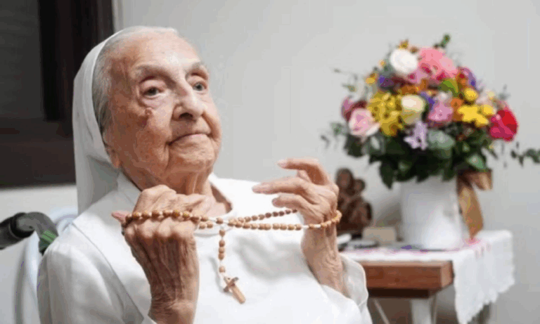 Quem foi a freira Inah, a mulher mais velha do mundo, que faleceu aos 116 anos?