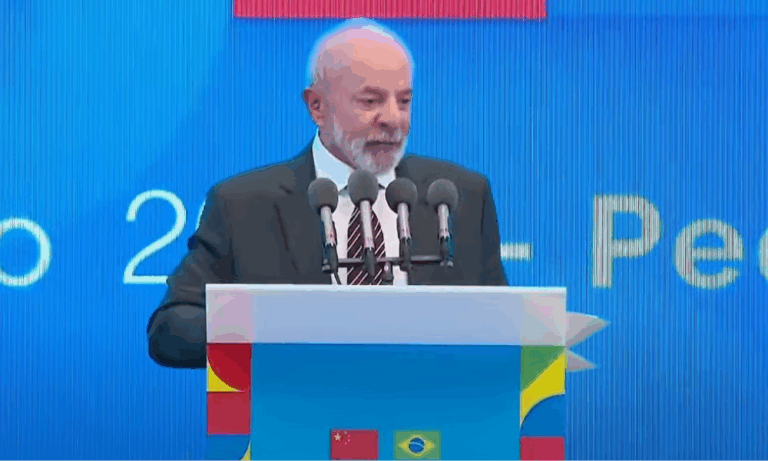 Lula discursa no encerramento do Fórum Empresarial Brasil-China em Pequim