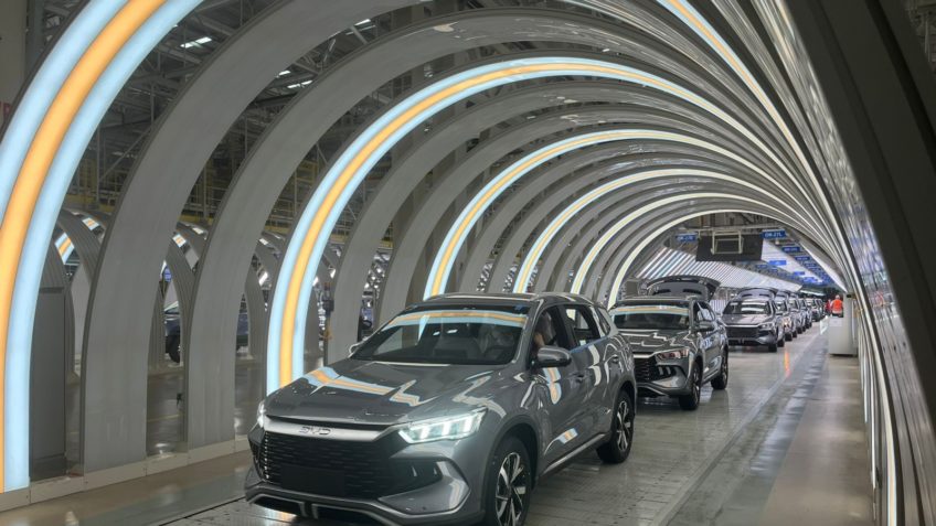 BYD supera Tesla em vendas na Europa pela 1ª vez