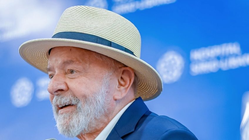 Lula participa de lançamento do curso de medicina do Sírio-Libanês