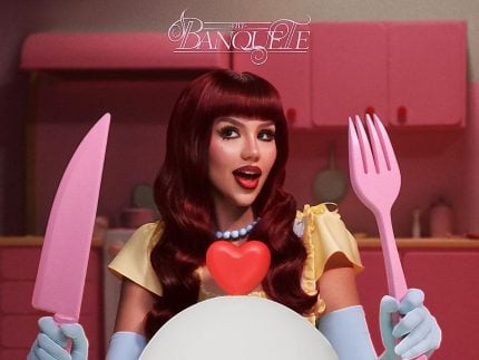 Influenciadora Vivi Wanderley retorna ao pop com indiretas em música