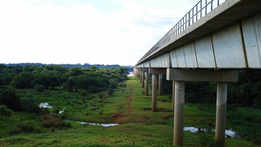 Governo marca novo leilão de ponte que liga Brasil a Argentina