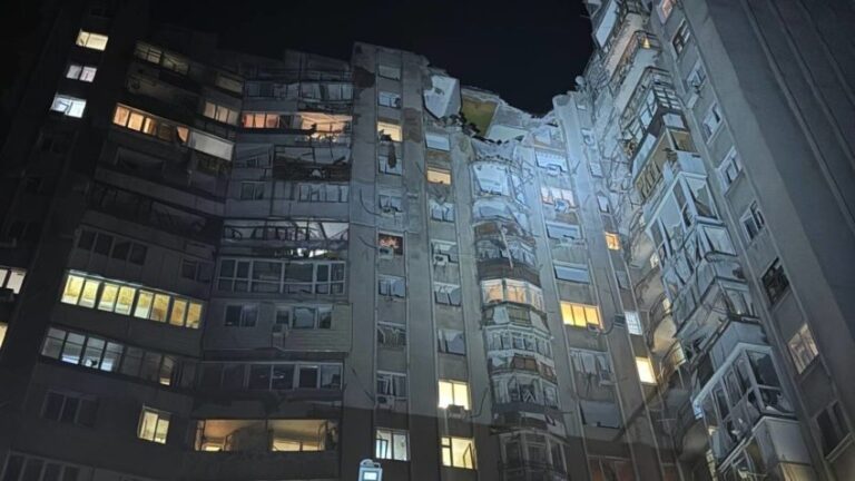 Ataque de drones russos deixa 2 mortos na Ucrânia