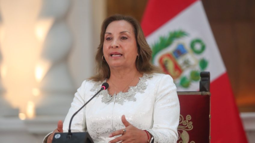 Ministério Público do Peru denuncia presidente por lesões