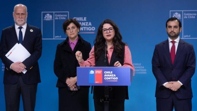 Governo do Chile propõe legalização do aborto até 14 semanas