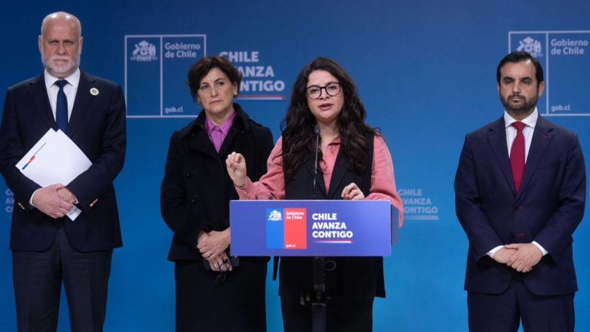 Governo do Chile propõe legalização do aborto até 14 semanas