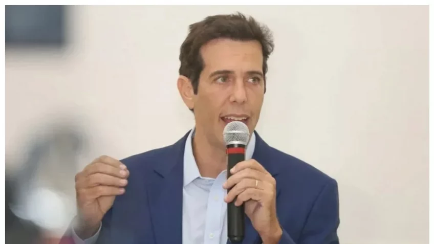 Governo paulista começa a usar IA para corrigir lição de alunos