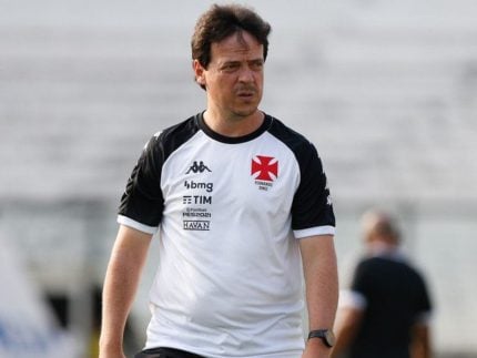 Fernando Diniz acerta com Vasco da Gama; treinador assina até o fim de 2026