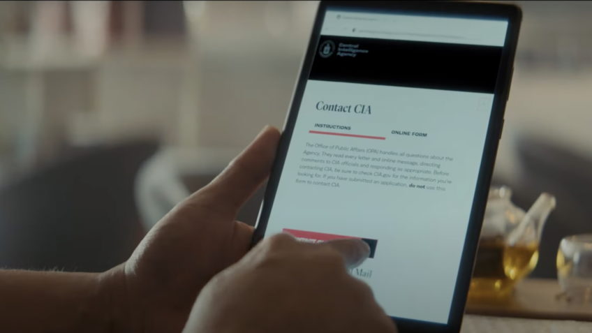 China critica tentativa da CIA de recrutar informantes chineses