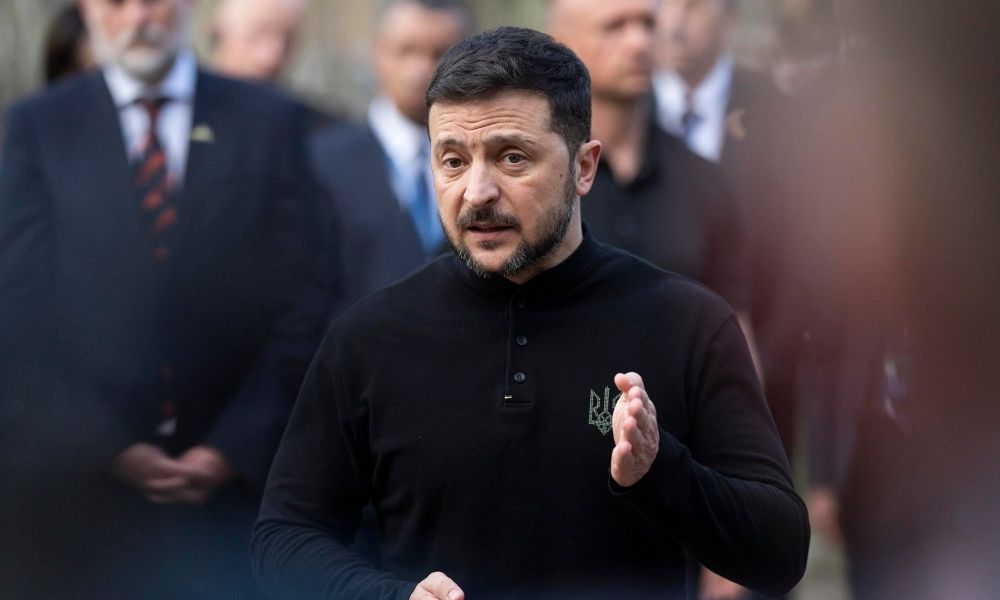 Zelensky rejeita trégua de três dias proposta por Putin: ‘Performance teatral’