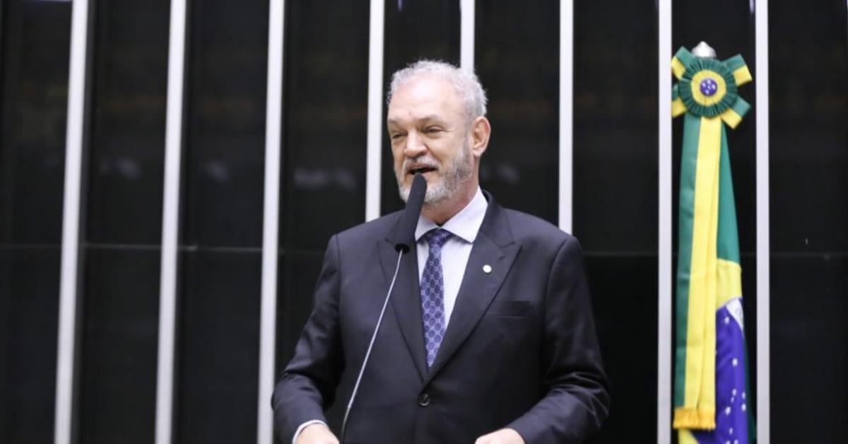 Comissão aprova exigência de cadeiras e macas adaptadas para obesos