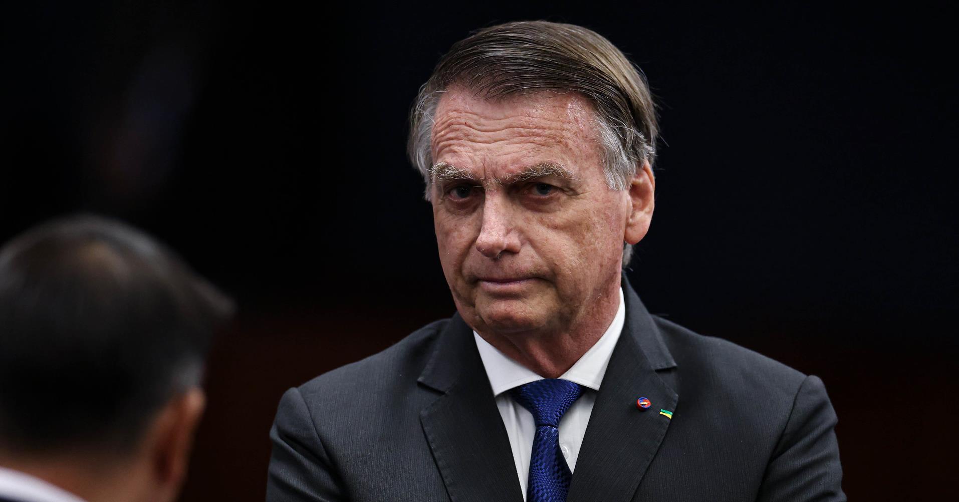Bolsonaro: manifestantes acampados no QG do Exército eram "malucos"