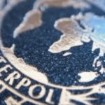 O que é o Alerta Vermelho da Interpol contra Carla Zambelli