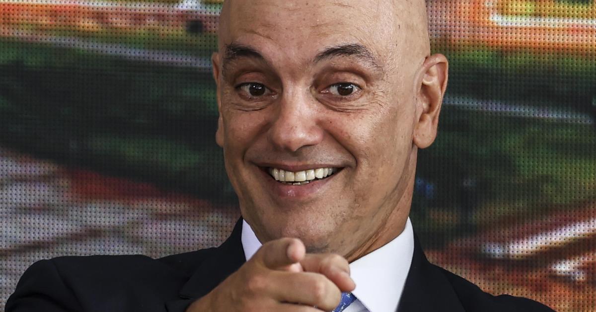 "Se tinha guaraná e salgadinho, não é conversa de bar", diz Moraes