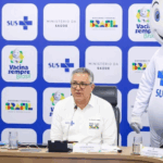 Padilha entrega relatório sobre redução de HIV em crianças