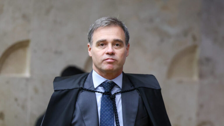 Mendonça diverge e vota a favor da revisão da vida toda