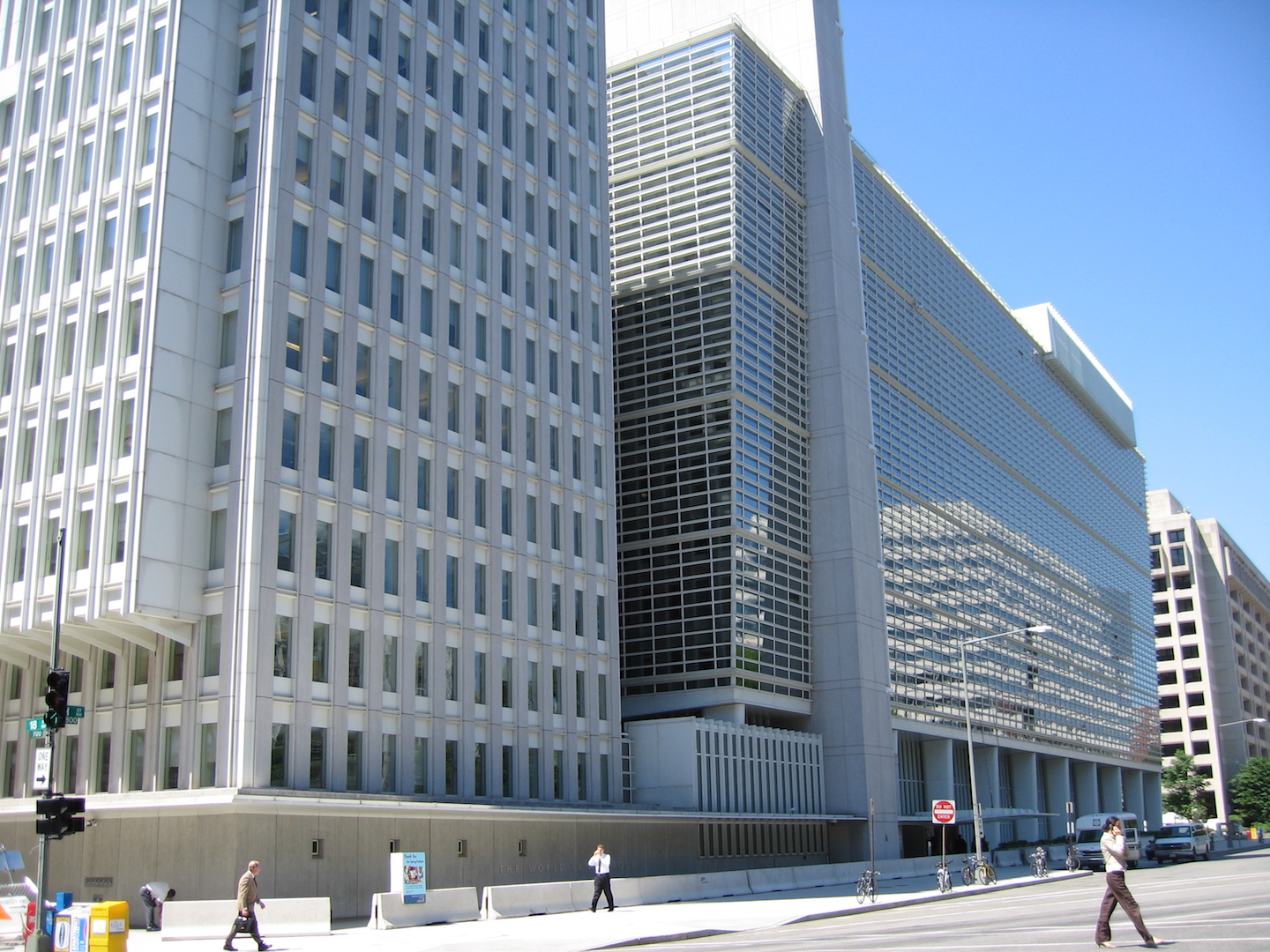 Banco Mundial reduz estimativa de crescimento global para 2,3%