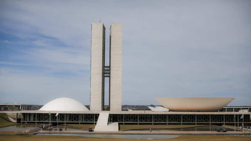 Câmara aprova urgência de projeto que atualiza Imposto de Renda