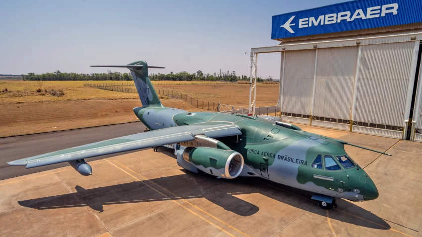 Portugal fecha compra de mais um cargueiro da Embraer