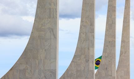 Moraes dá 24h para Meta entregar dados de Instagram na trama golpista