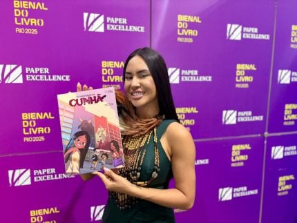 Isabelle Nogueira leva a Amazônia à Bienal do Rio e esgota livro em tempo recorde