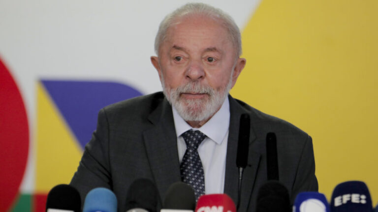 Lula afirma que o Banco Central reduzirá a Selic “logo, logo”