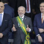 Lula critica possíveis sanções dos EUA a Moraes: “Eles matam gente”