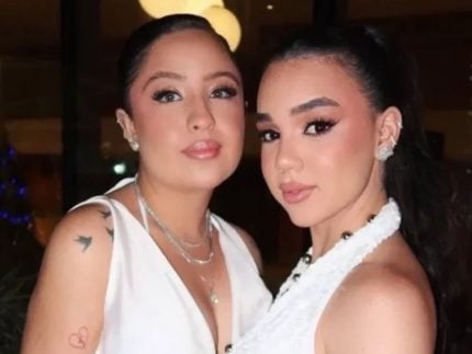 Noivas! Mari Fernandez se declara e pede namorada em casamento durante show