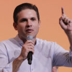 Motta ouve “sem anistia” em congresso do PSB; assista