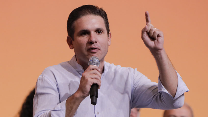 Motta ouve “sem anistia” em congresso do PSB; assista